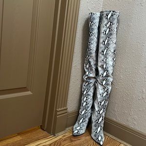 Steve Madden faux leather snakeskin boots